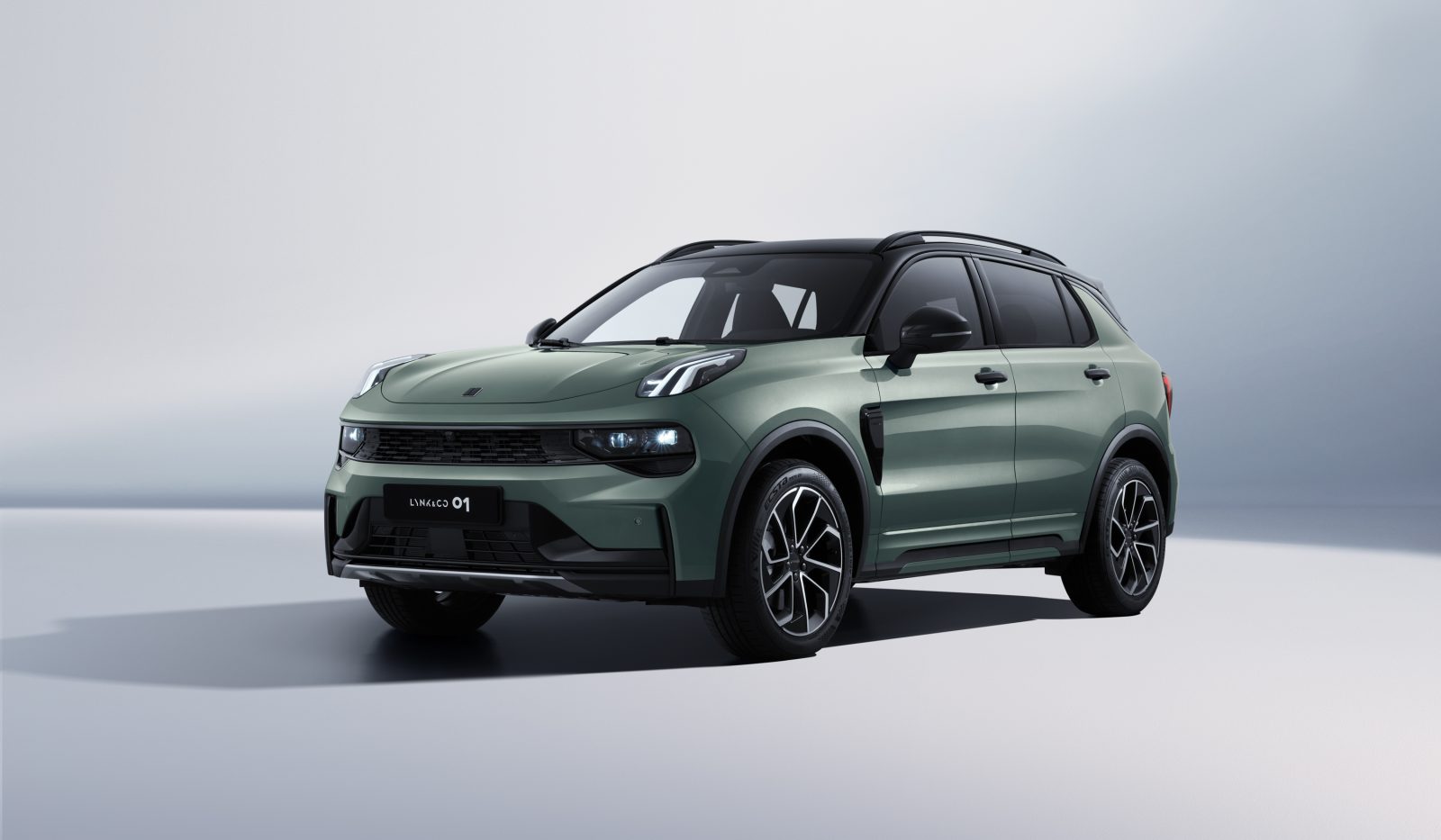 Lynk & Co llegó a la Argentina con tres SUV híbridos enchufables