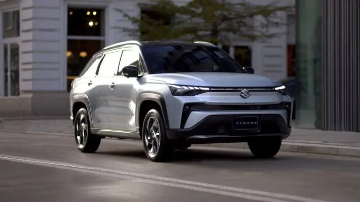 Suzuki lanzó el nuevo Across híbrido en Argentina